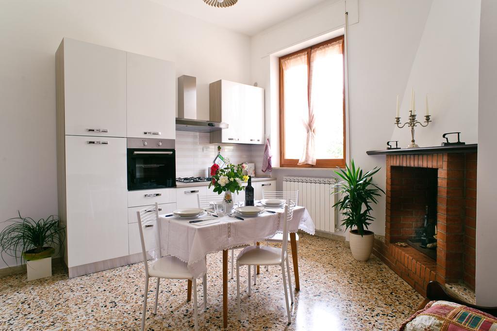 Ferienwohnung La Residenza Di Bacco Cannara Exterior foto