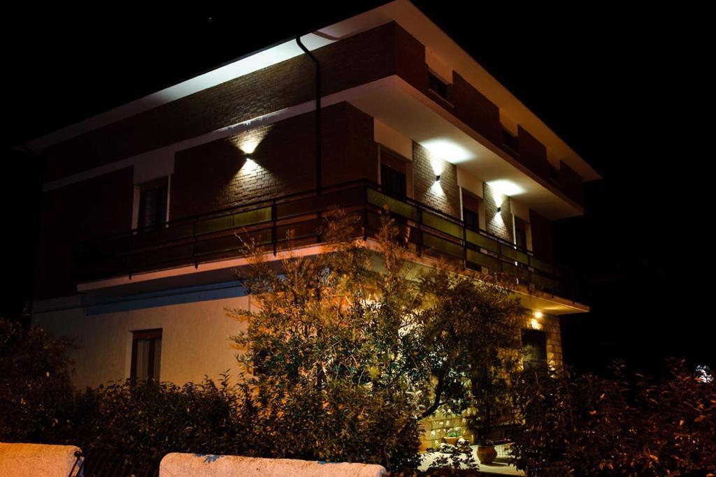 Ferienwohnung La Residenza Di Bacco Cannara Exterior foto